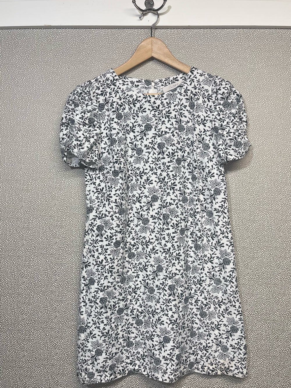 2 LOFT White Dress with Black Floral Print and Puff Sleeves
